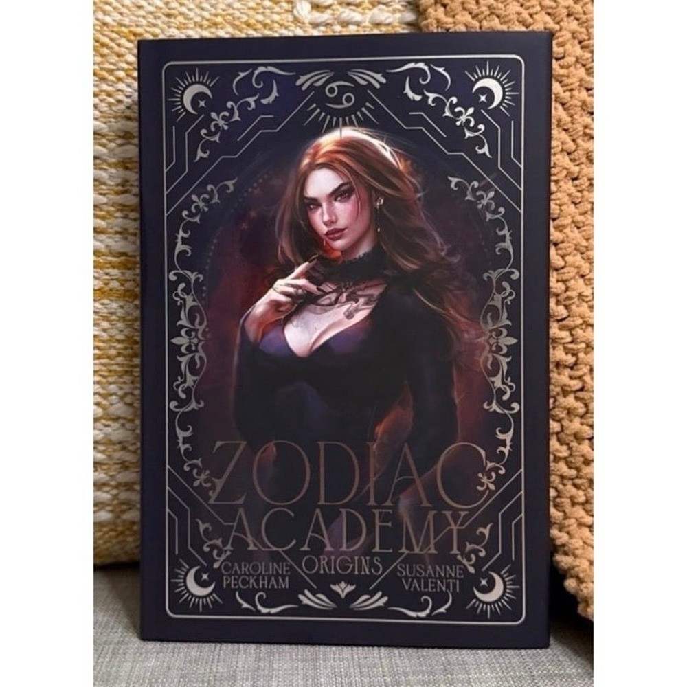 Zodiac Academy "Origins"‎ luxe edition King's Hollow book 0.5